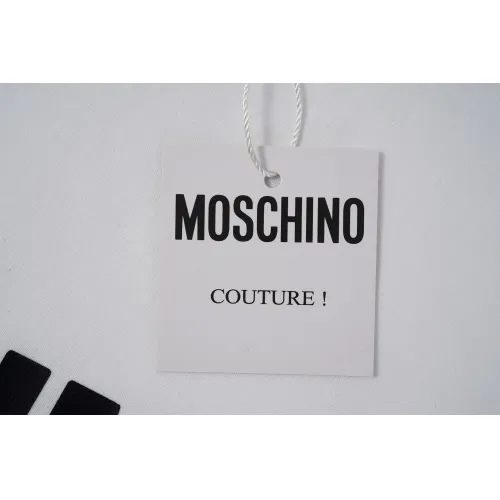 Replica Moschino T-Shirts Short Sleeved For Unisex #1429623 $32.00 USD for Wholesale