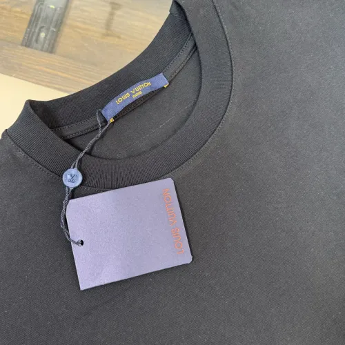 Replica Louis Vuitton LV T-Shirts Short Sleeved For Men #1429756 $45.00 USD for Wholesale
