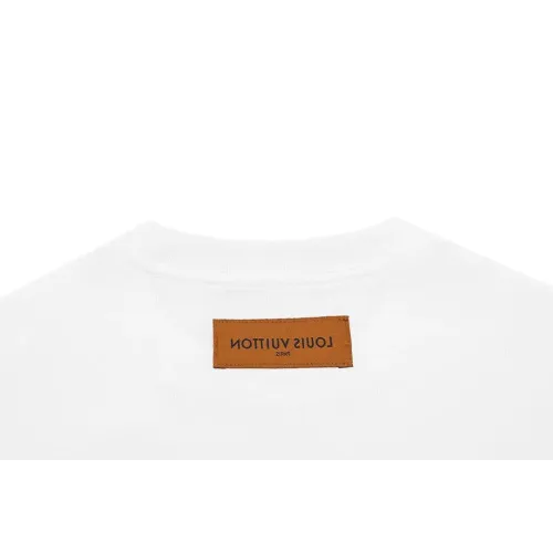 Replica Louis Vuitton LV T-Shirts Short Sleeved For Unisex #1429766 $45.00 USD for Wholesale