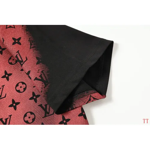 Replica Louis Vuitton LV T-Shirts Short Sleeved For Unisex #1429959 $39.00 USD for Wholesale