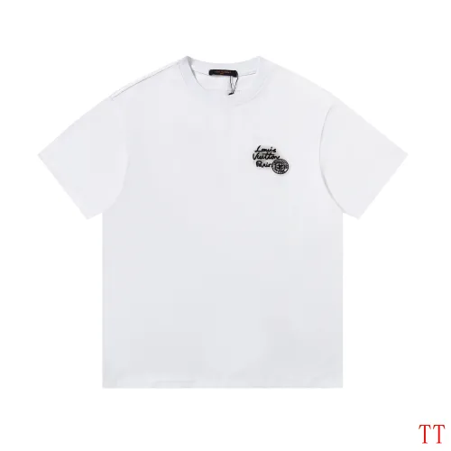 Replica Louis Vuitton LV T-Shirts Short Sleeved For Unisex #1429961 $39.00 USD for Wholesale