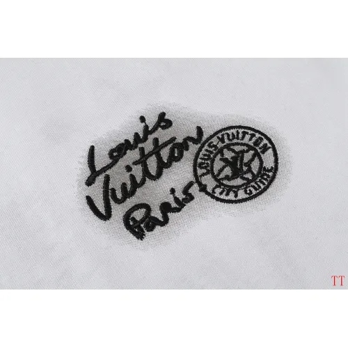 Replica Louis Vuitton LV T-Shirts Short Sleeved For Unisex #1429961 $39.00 USD for Wholesale