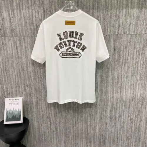 Replica Louis Vuitton LV T-Shirts Short Sleeved For Unisex #1429973 $42.00 USD for Wholesale