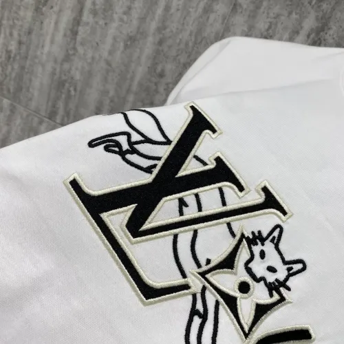 Replica Louis Vuitton LV T-Shirts Short Sleeved For Unisex #1429977 $42.00 USD for Wholesale