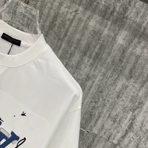 Replica Louis Vuitton LV T-Shirts Short Sleeved For Unisex #1429983 $42.00 USD for Wholesale