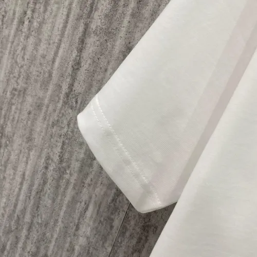 Replica Louis Vuitton LV T-Shirts Short Sleeved For Unisex #1429987 $42.00 USD for Wholesale