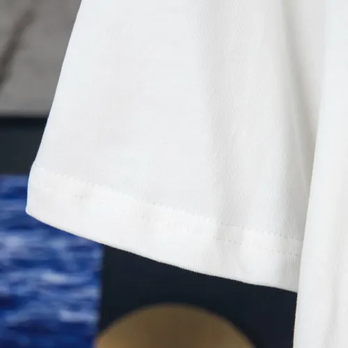 Replica Louis Vuitton LV T-Shirts Short Sleeved For Unisex #1430121 $36.00 USD for Wholesale