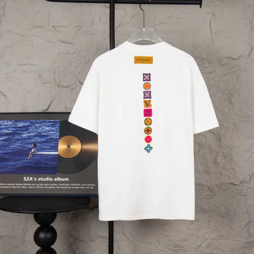 Replica Louis Vuitton LV T-Shirts Short Sleeved For Unisex #1430129 $38.00 USD for Wholesale