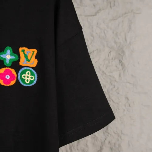 Replica Louis Vuitton LV T-Shirts Short Sleeved For Unisex #1430130 $38.00 USD for Wholesale