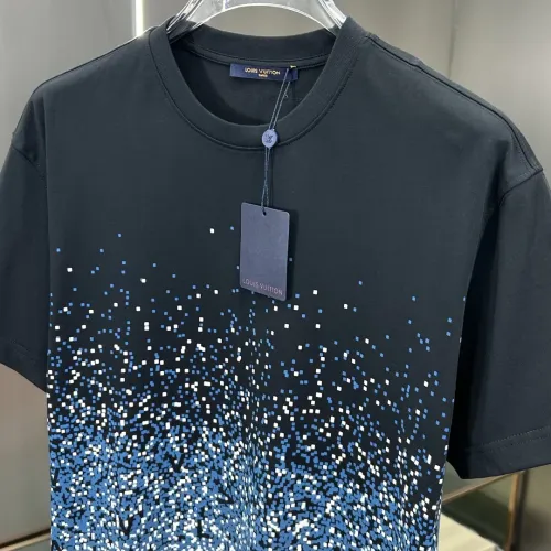 Replica Louis Vuitton LV T-Shirts Short Sleeved For Unisex #1430320 $64.00 USD for Wholesale