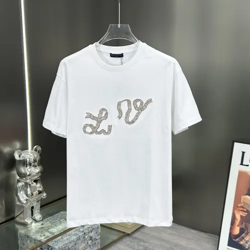 Replica Louis Vuitton LV T-Shirts Short Sleeved For Unisex #1430321 $64.00 USD for Wholesale