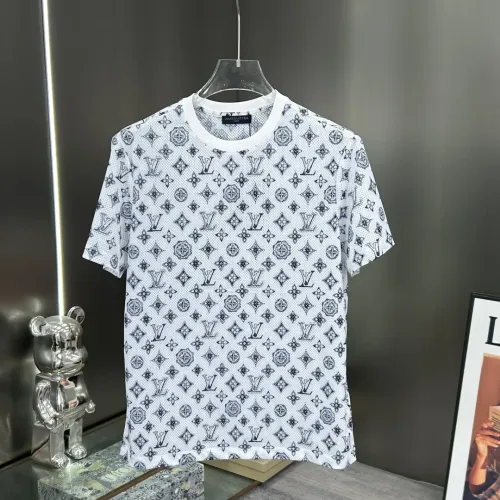 Replica Louis Vuitton LV T-Shirts Short Sleeved For Men #1430323 $64.00 USD for Wholesale