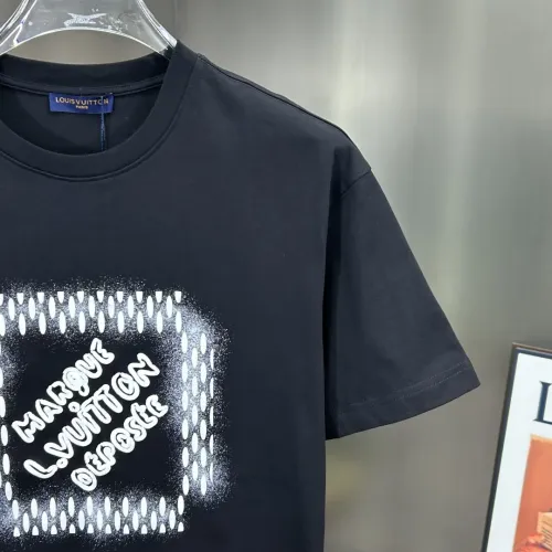 Replica Louis Vuitton LV T-Shirts Short Sleeved For Unisex #1430433 $64.00 USD for Wholesale