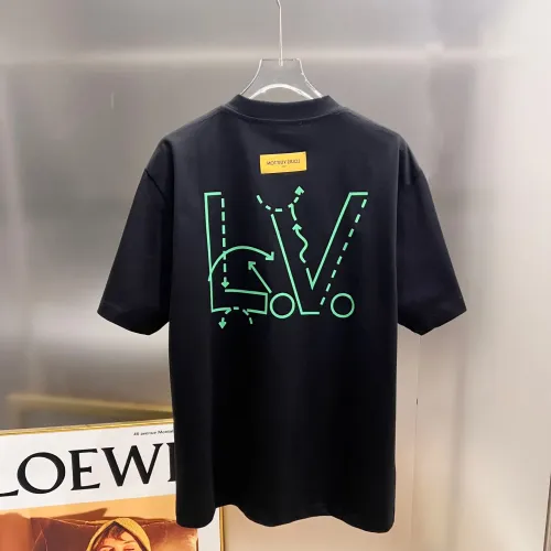 Replica Louis Vuitton LV T-Shirts Short Sleeved For Unisex #1430546 $38.00 USD for Wholesale