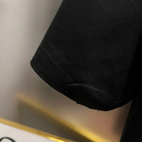 Replica Louis Vuitton LV T-Shirts Short Sleeved For Unisex #1430546 $38.00 USD for Wholesale