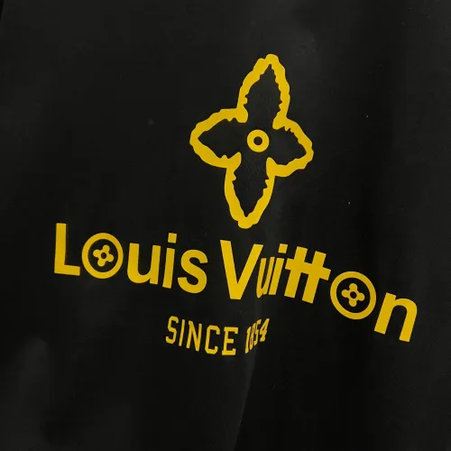 Replica Louis Vuitton LV T-Shirts Short Sleeved For Unisex #1430553 $38.00 USD for Wholesale