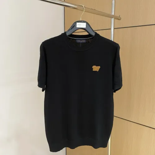 Wholesale Louis Vuitton LV T-Shirts Short Sleeved For Men #1430847 $52.00 USD, Wholesale Quality Replica Louis Vuitton LV T-Shirts