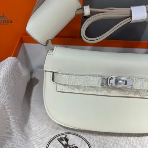 Replica Hermes AAA Quality Messenger Bags For Women #1432012 $88.00 USD for Wholesale
