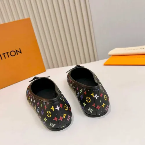 Replica Louis Vuitton Flat Shoes For Women #1432029 $102.00 USD for Wholesale