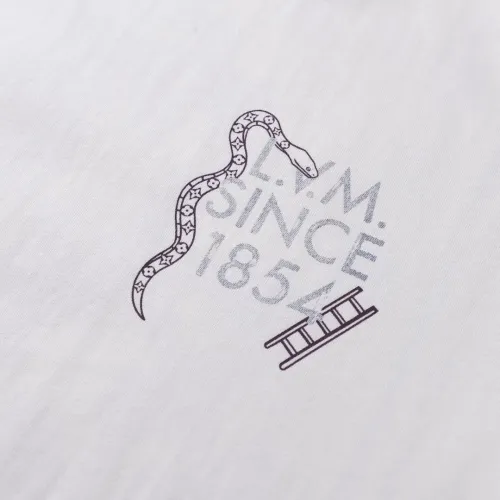 Replica Louis Vuitton LV T-Shirts Short Sleeved For Unisex #1432927 $45.00 USD for Wholesale