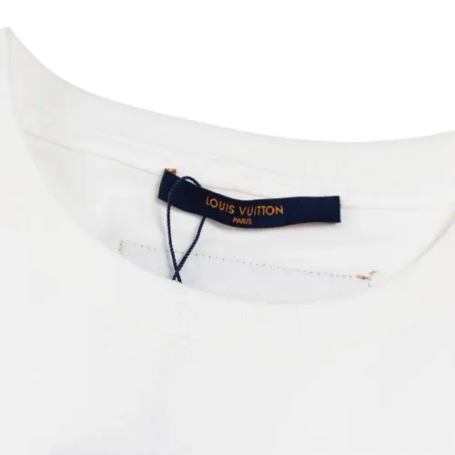 Replica Louis Vuitton LV T-Shirts Short Sleeved For Unisex #1432934 $48.00 USD for Wholesale