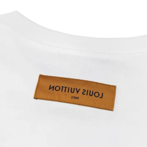 Replica Louis Vuitton LV T-Shirts Short Sleeved For Unisex #1432955 $52.00 USD for Wholesale
