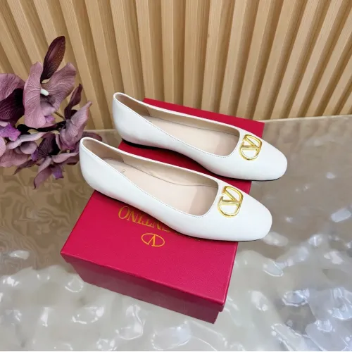 Wholesale Valentino Flat Shoes For Women #1433144 $108.00 USD, Wholesale Quality Replica Valentino Flat Shoes