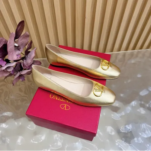Wholesale Valentino Flat Shoes For Women #1433147 $108.00 USD, Wholesale Quality Replica Valentino Flat Shoes