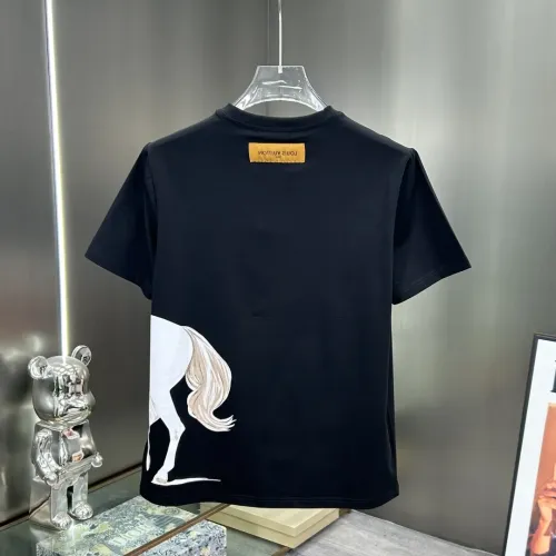 Replica Louis Vuitton LV T-Shirts Short Sleeved For Unisex #1436321 $76.00 USD for Wholesale