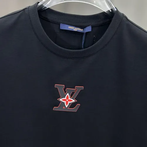 Replica Louis Vuitton LV T-Shirts Short Sleeved For Unisex #1436324 $64.00 USD for Wholesale