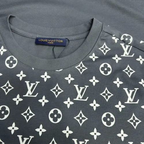 Replica Louis Vuitton LV T-Shirts Short Sleeved For Men #1436371 $68.00 USD for Wholesale