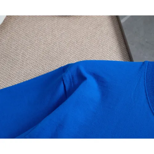 Replica Louis Vuitton LV T-Shirts Short Sleeved For Unisex #1436641 $36.00 USD for Wholesale