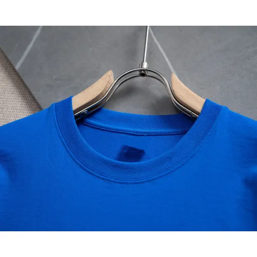 Replica Louis Vuitton LV T-Shirts Short Sleeved For Unisex #1436681 $36.00 USD for Wholesale