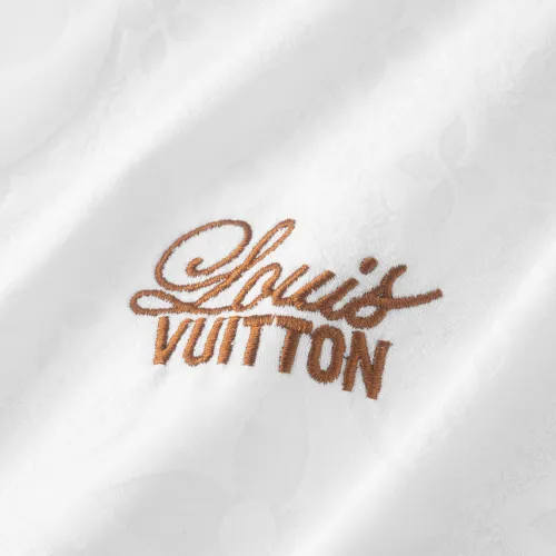 Replica Louis Vuitton LV T-Shirts Short Sleeved For Men #1436702 $45.00 USD for Wholesale