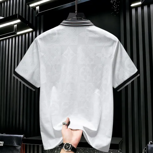 Replica Louis Vuitton LV T-Shirts Short Sleeved For Men #1436704 $45.00 USD for Wholesale