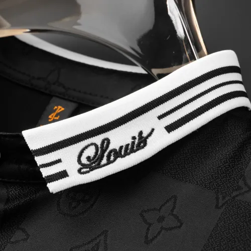 Replica Louis Vuitton LV T-Shirts Short Sleeved For Men #1436705 $45.00 USD for Wholesale