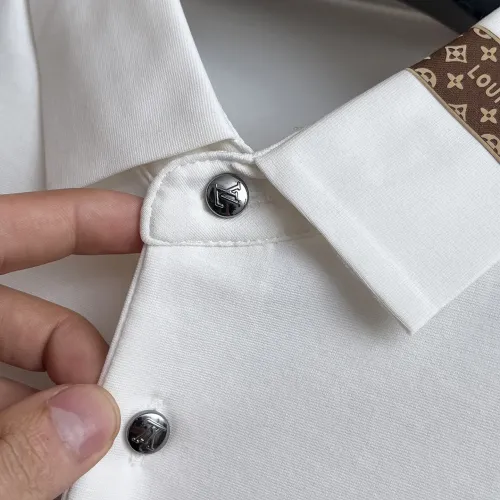 Replica Louis Vuitton LV T-Shirts Short Sleeved For Men #1436906 $48.00 USD for Wholesale