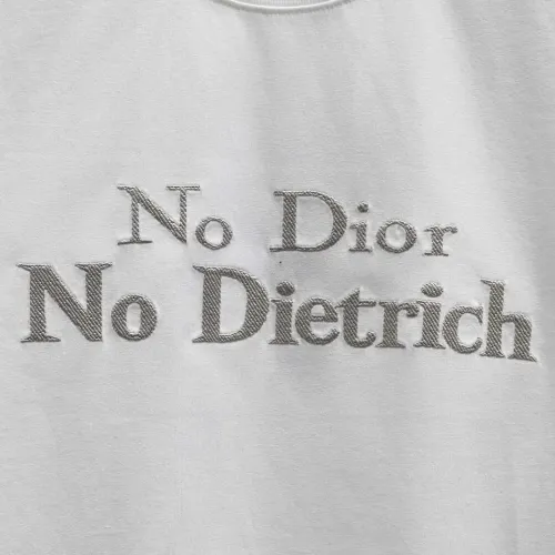 Replica Christian Dior T-Shirts Short Sleeved For Unisex #1437402 $41.00 USD for Wholesale
