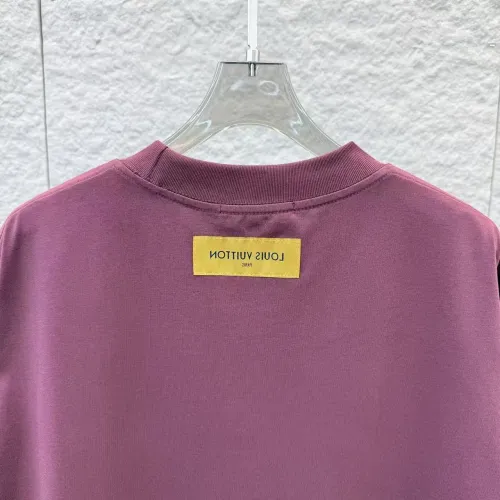 Replica Louis Vuitton LV T-Shirts Short Sleeved For Unisex #1437653 $36.00 USD for Wholesale
