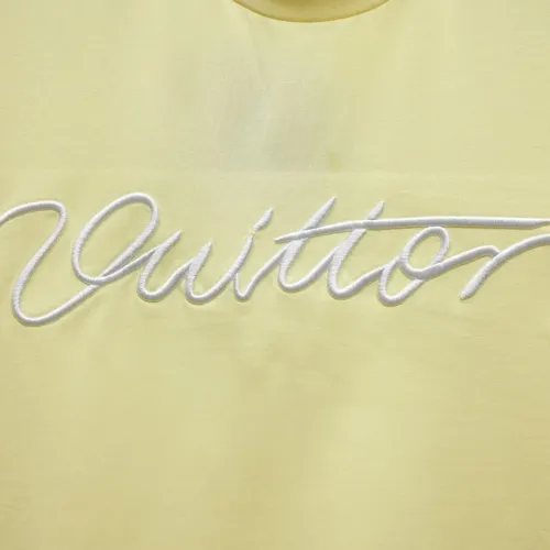 Replica Louis Vuitton LV T-Shirts Short Sleeved For Unisex #1437655 $40.00 USD for Wholesale