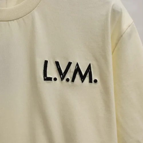 Replica Louis Vuitton LV T-Shirts Short Sleeved For Unisex #1437657 $45.00 USD for Wholesale