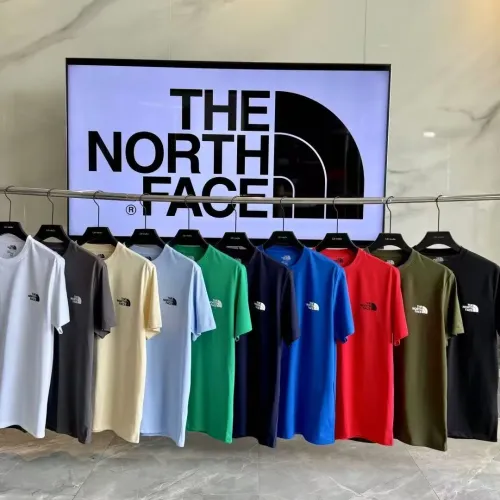 Replica The North Face T-Shirts Short Sleeved For Men #1438127 $32.00 USD for Wholesale