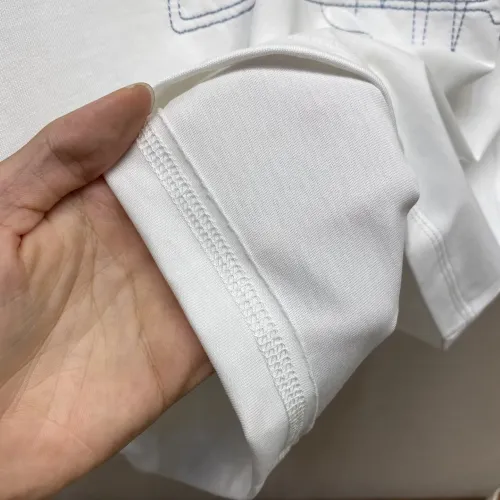 Replica Louis Vuitton LV T-Shirts Short Sleeved For Men #1438323 $39.00 USD for Wholesale