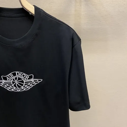 Replica Christian Dior T-Shirts Short Sleeved For Men #1438331 $39.00 USD for Wholesale