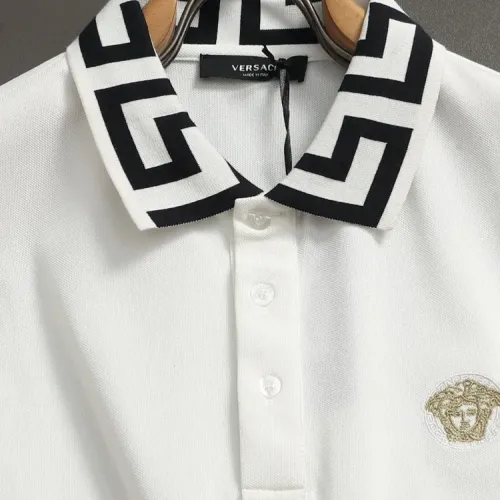 Replica Versace T-Shirts Short Sleeved For Men #1438361 $40.00 USD for Wholesale