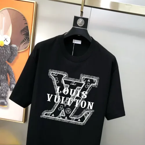 Replica Louis Vuitton LV T-Shirts Short Sleeved For Men #1438650 $40.00 USD for Wholesale