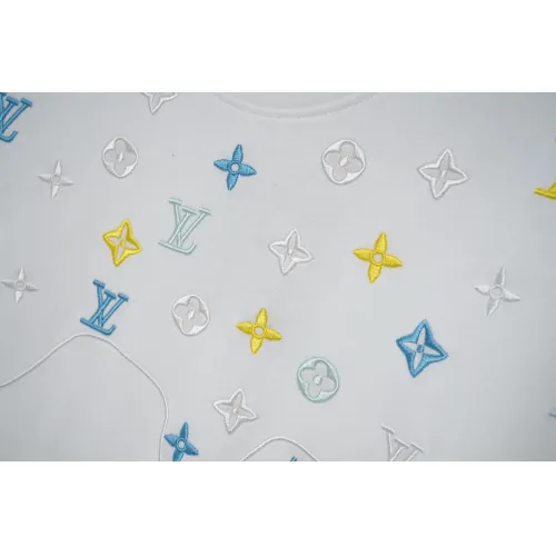 Replica Louis Vuitton LV T-Shirts Short Sleeved For Unisex #1438854 $36.00 USD for Wholesale