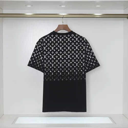 Replica Louis Vuitton LV T-Shirts Short Sleeved For Unisex #1438857 $36.00 USD for Wholesale