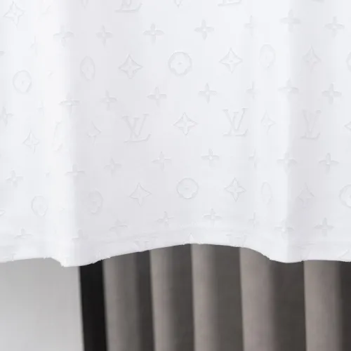 Replica Louis Vuitton LV T-Shirts Short Sleeved For Men #1438873 $36.00 USD for Wholesale