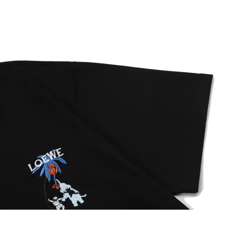 Replica LOEWE T-Shirts Short Sleeved For Unisex #1438942 $41.00 USD for Wholesale
